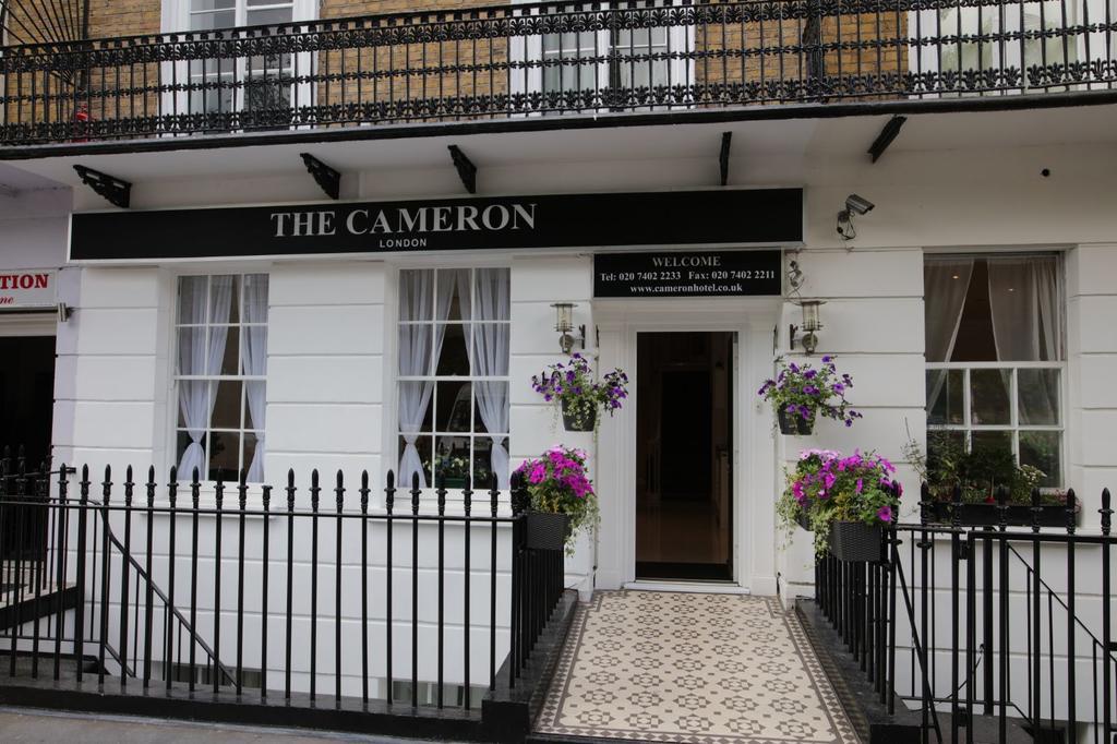 The Cameron Studios London Bagian luar foto