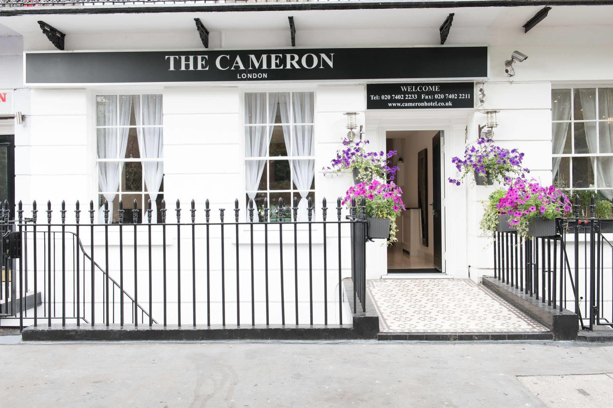 The Cameron Studios London Bagian luar foto